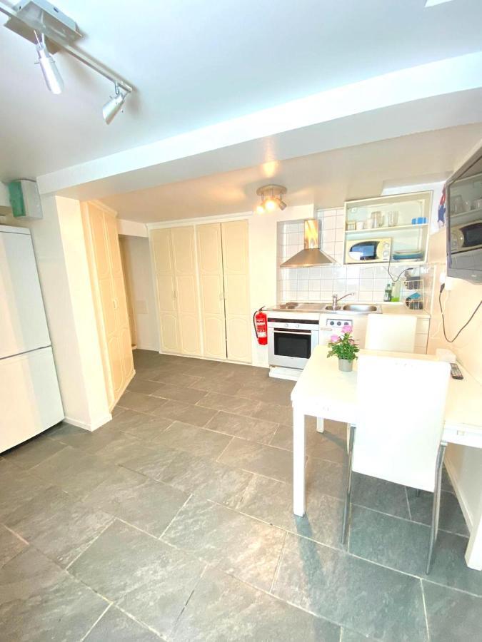 Tallkrogen Romantic House - Upper Or Lower Apartment Stockholm Kültér fotó